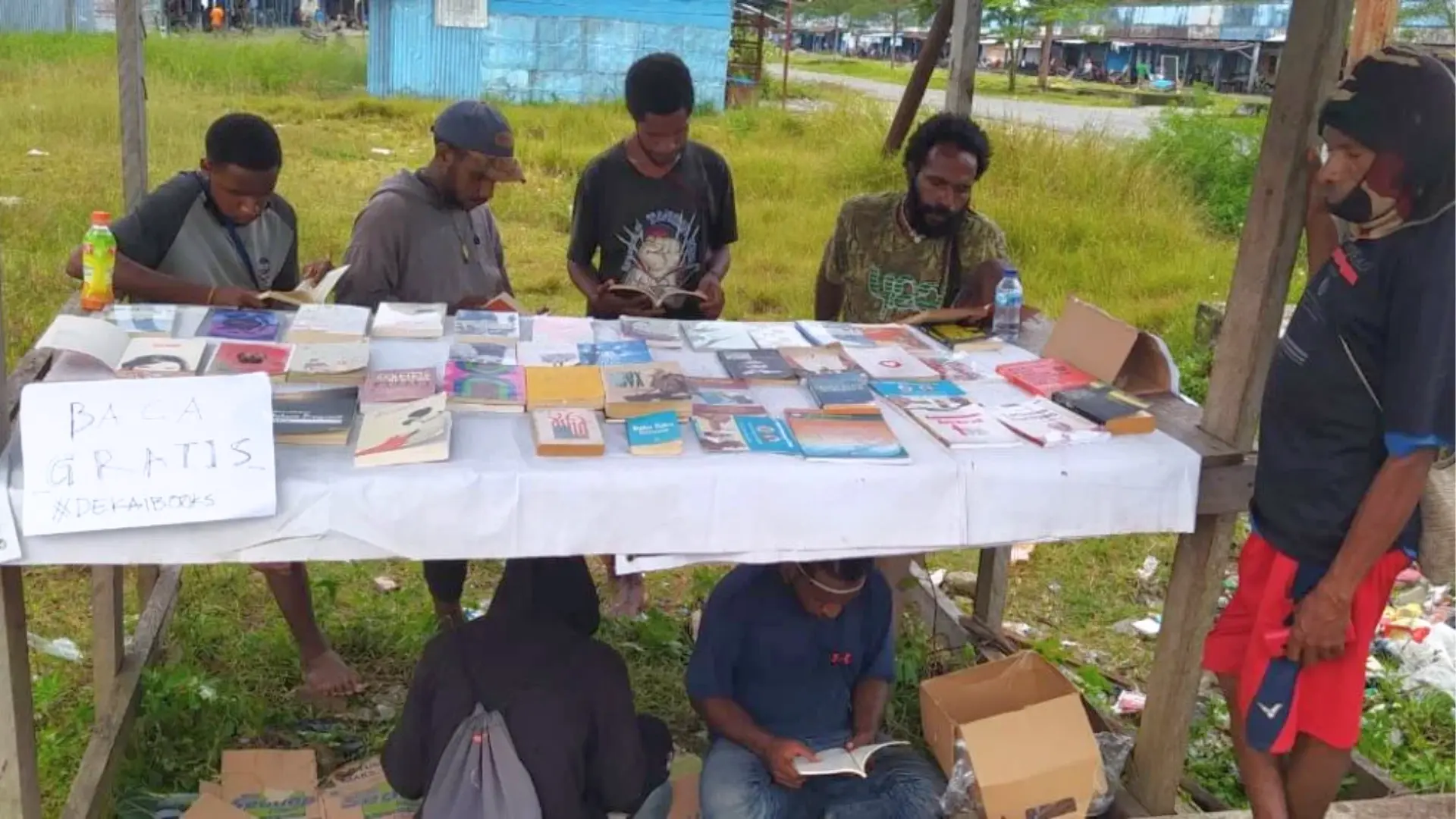 Dekaibooks Wujudkan Yahukimo Cerdas dengan Perpustakaan Jalanan